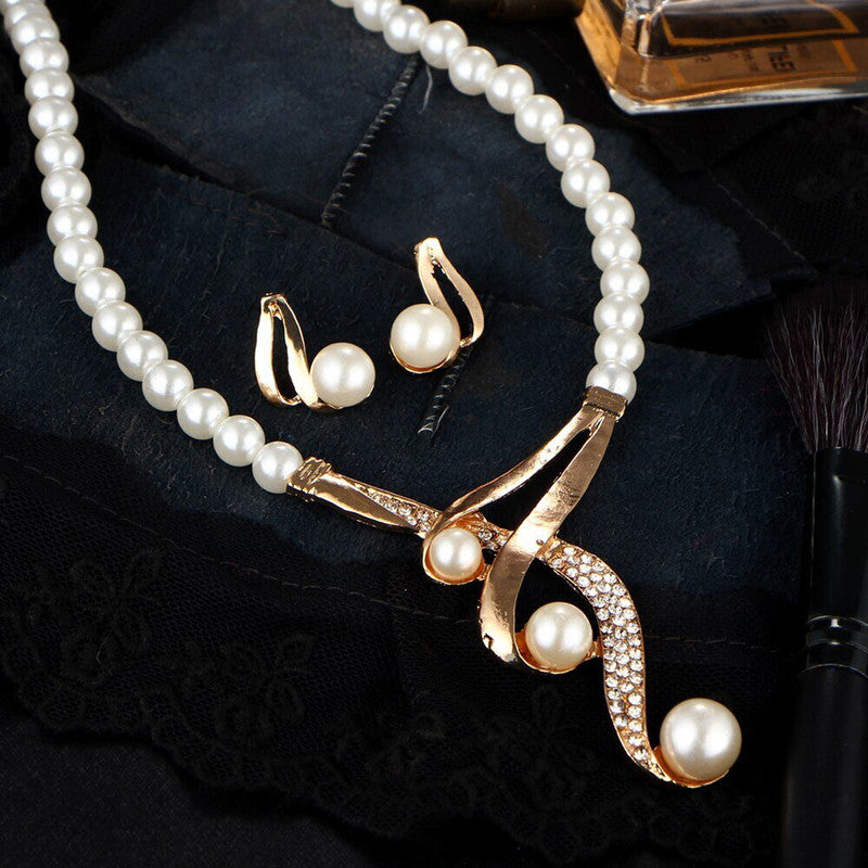 Adorable AD & Pearl Studded Mesmerizing Necklace Set with Bracelet for Women and Girls - MySmartBazaar