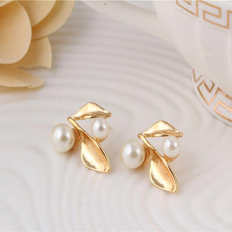 Adorable AD & Pearl Studded Mesmerizing Necklace Set with Bracelet for Women and Girls - MySmartBazaar