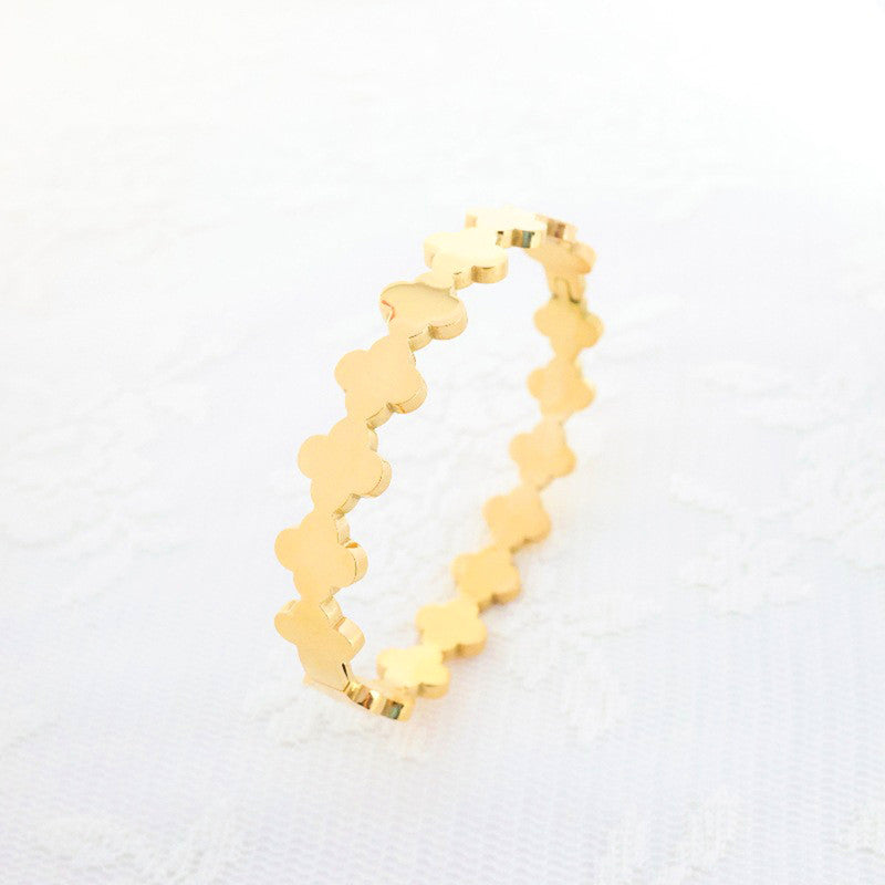 Gold-Plated Anti Tarnish Clover Themed Charm Bracelet