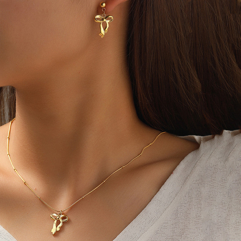 Gold-Plated Stainless Steel Anti Tarnish Infinity Bow Pendant Set