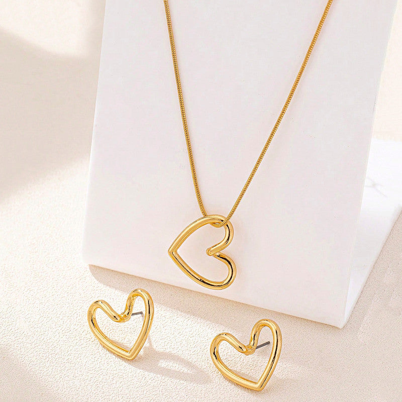 Gold Plated Anti Tarnish Heart Themed Pendant Set