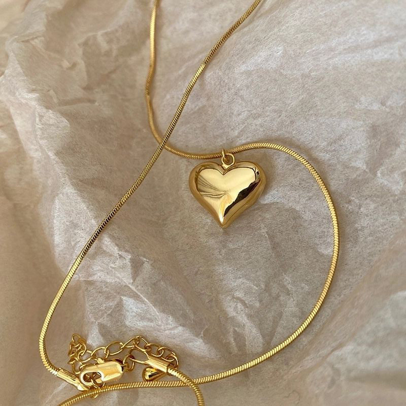 Gold-Plated Anti Tarnish Heart Themed Pendant