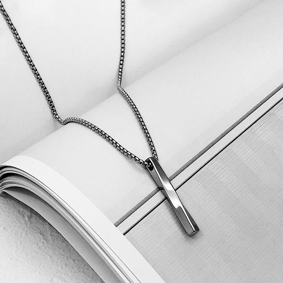 Silver Plated Stainless Steel Anti Tarnish Twisted Bar Shaped Hip Hop Party Pendant
