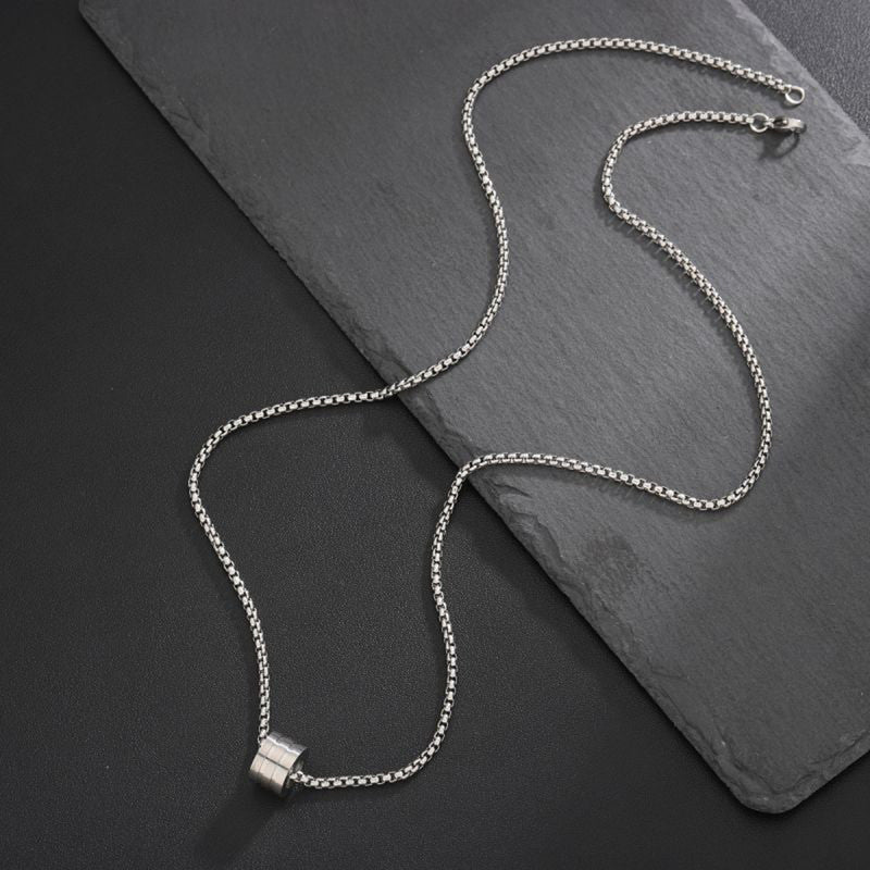 Silver Plated Stainless Steel Anti Tarnish Triple Linked Rings Circular Pendant For Men
