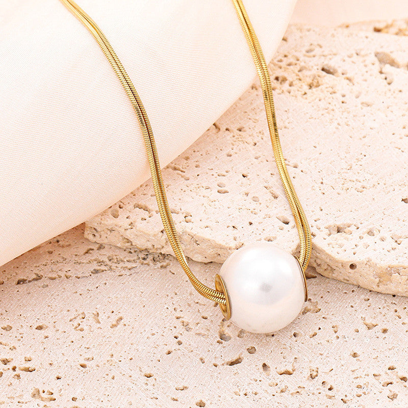 Gold Plated Stainless Steel Anti Tarnish Pearl Studded Pendant