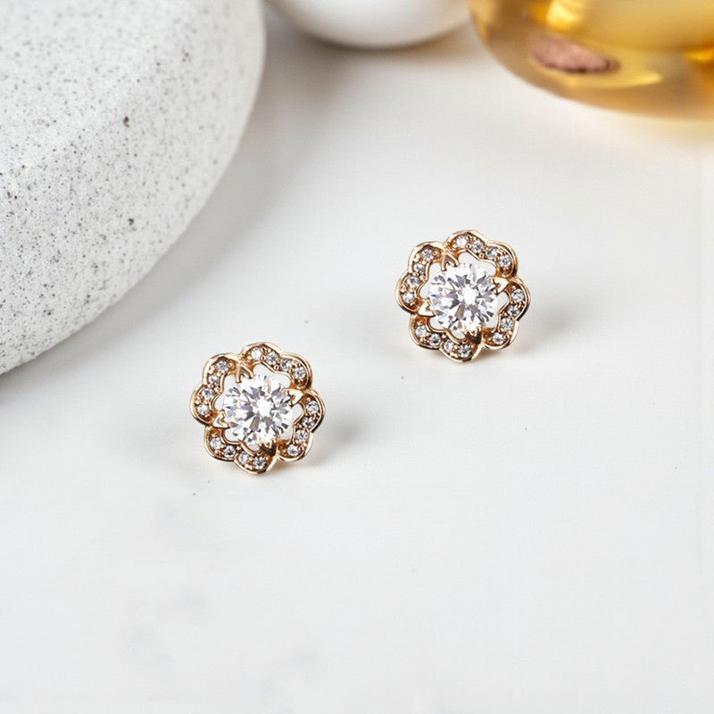 Xuping Jewelry Rose Gold Plated Clover Themed Contemporary AD Studded Stud Earrings