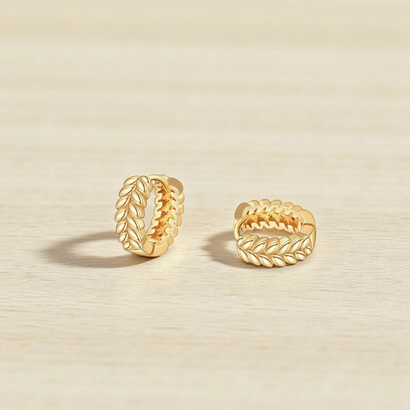 Xuping Jewelry Gold-Plated Gold Toned Leaf Themed Contemporary Hoop Earrings