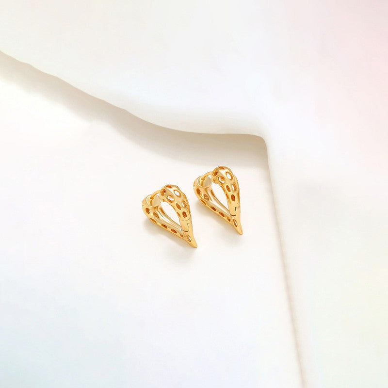 Xuping Jewelry Gold Plated Gold Toned Heart Themed Contemporary Hoop Earrings