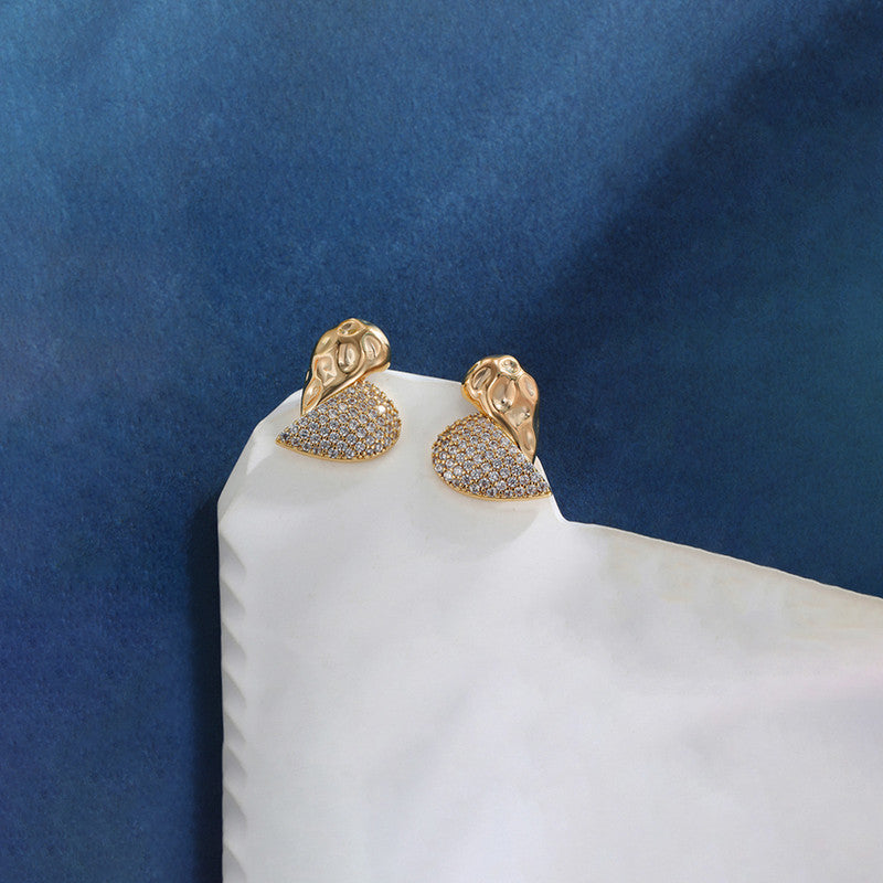 Xuping Jewelry Gold-Plated Heart Themed AD Studded Contemporary Stud Earrings