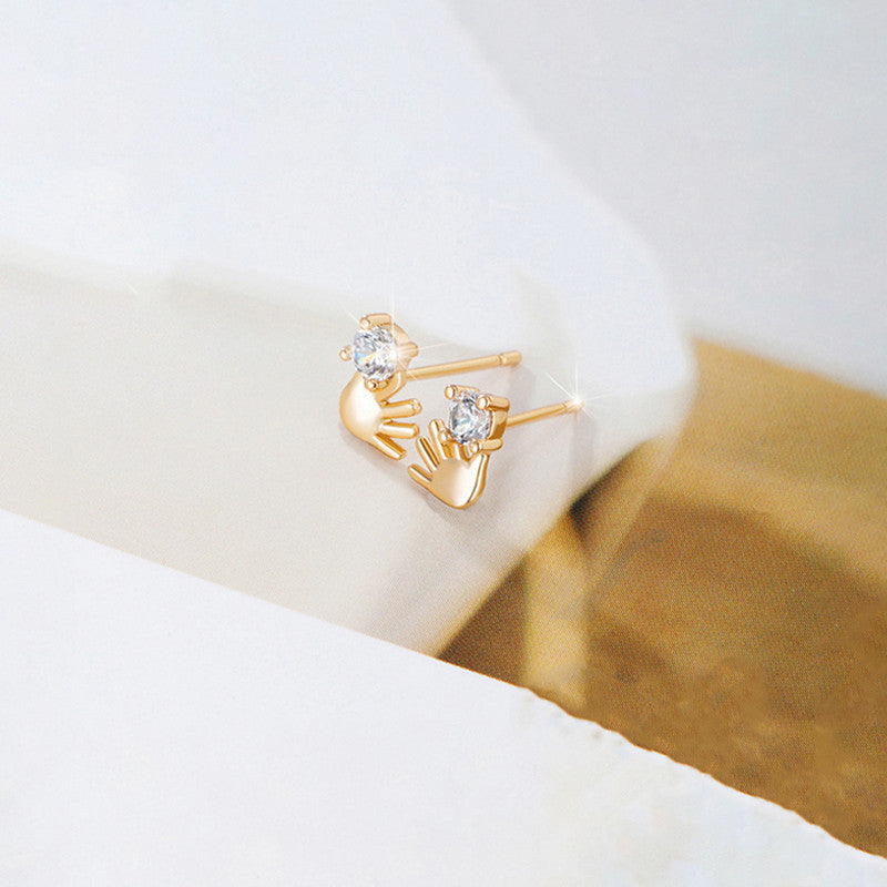 Xuping Jewelry Gold-Plated Gold Toned Hand Shaped Contemporary Stud Earrings