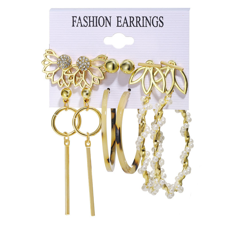 Mesmerizing Pearl Gold Plated Earrings For Women - MySmartBazaar