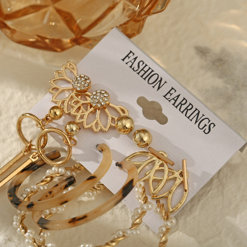 Mesmerizing Pearl Gold Plated Earrings For Women - MySmartBazaar
