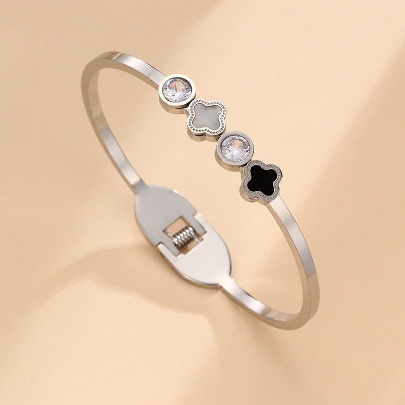 Stainless Steel Silver Plated Mother of Pearls Leaf Clover Anti-Tarnish Bracelet For Women - MySmartBazaar