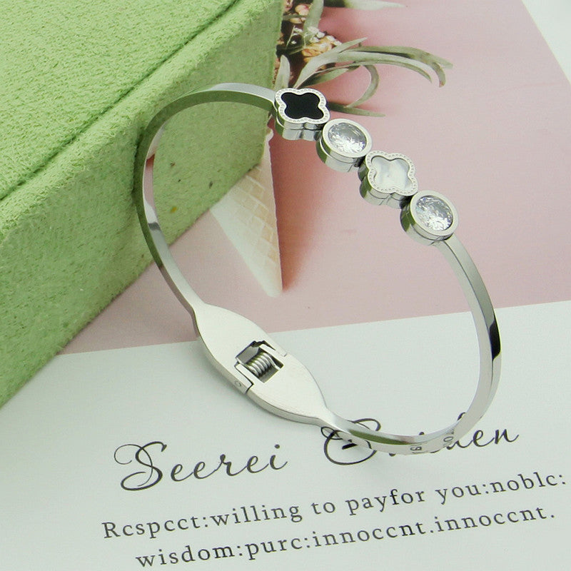 Stainless Steel Silver Plated Mother of Pearls Leaf Clover Anti-Tarnish Bracelet For Women - MySmartBazaar