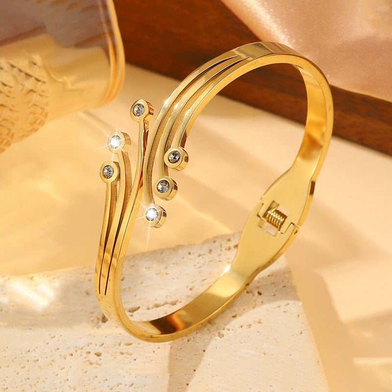 Gold Plated Stainless Steel Contemporary Anti Tarnish Geometric Bracelet