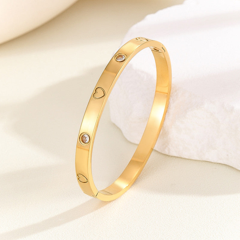 Stainless Steel Astonishing Gold Plated Love AD Anti-Tarnish Bracelet For Women