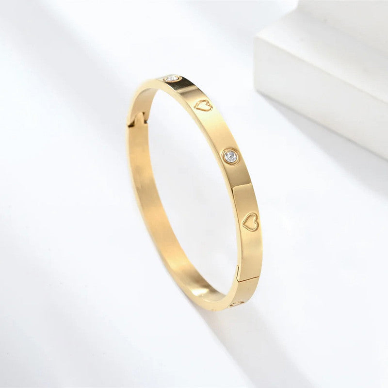 Stainless Steel Astonishing Gold Plated Love AD Anti-Tarnish Bracelet For Women