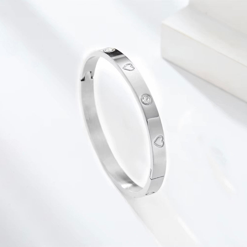 Stainless Steel Astonishing Silver Plated Love AD Anti-Tarnish Bracelet For Women