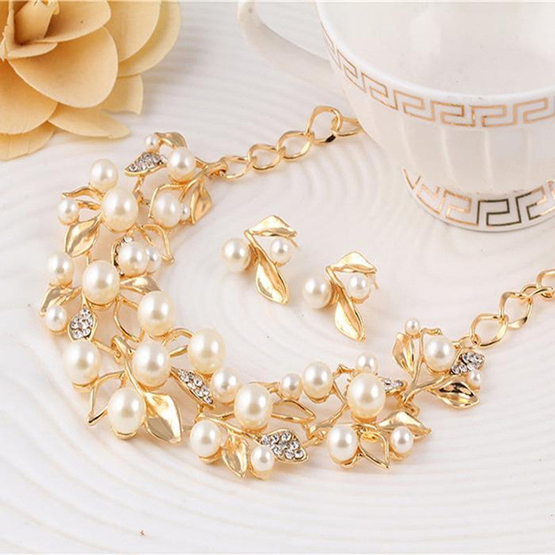 Adorable AD & Pearl Studded Mesmerizing Necklace Set with Bracelet for Women and Girls