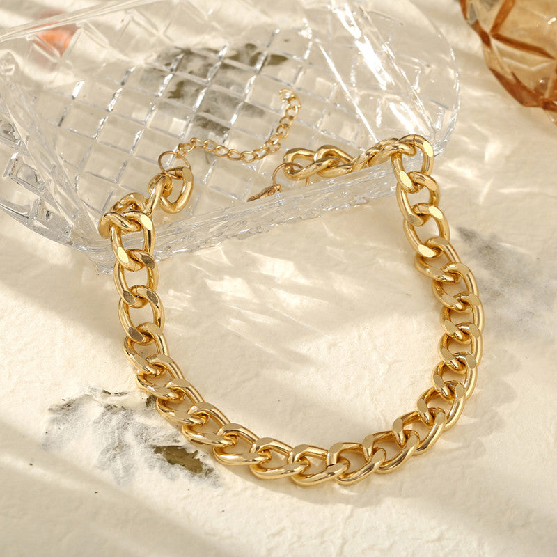 Tantalizing Gold Plated Necklace For Women/Girls