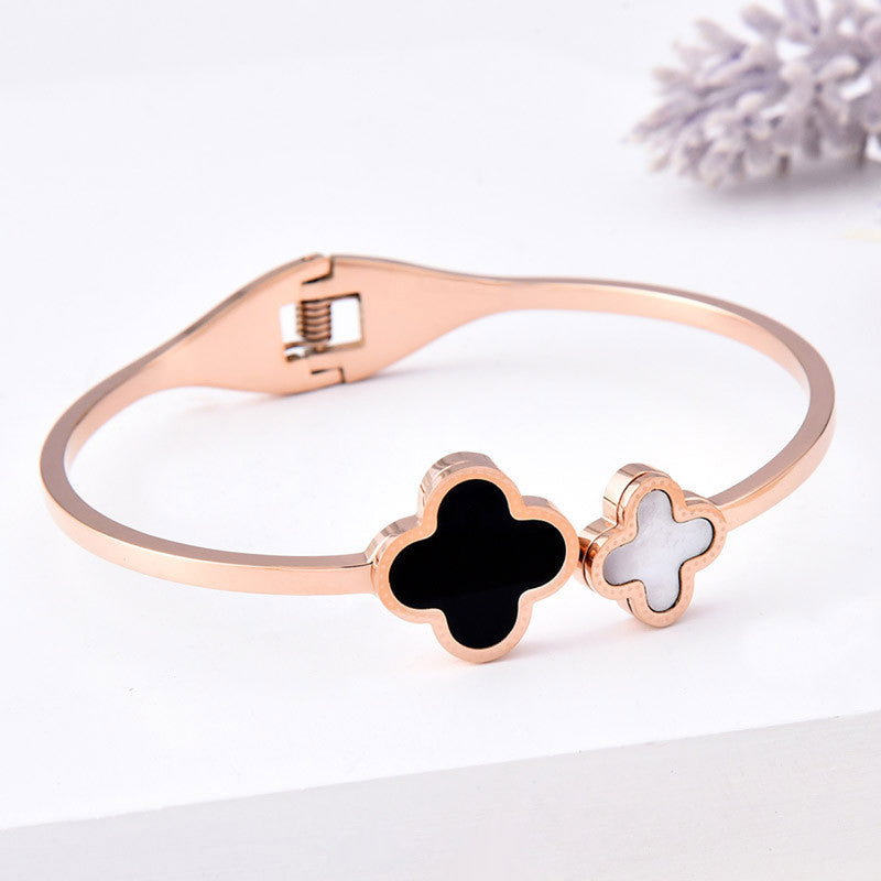 Stainless Steel Rose Gold-Plated Bangle-Style Anti Tarnish Clover Bracelet