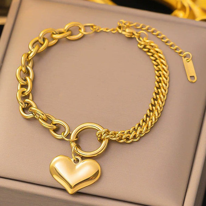 Gold-Plated Anti Tarnish Heart Themed Charm Bracelet