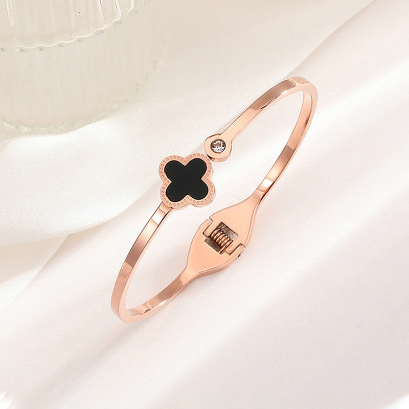 Stainless Steel Rose Gold-Plated Bangle-Style Anti Tarnish Clover Bracelet