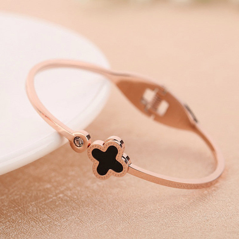 Stainless Steel Rose Gold-Plated Bangle-Style Anti Tarnish Clover Bracelet