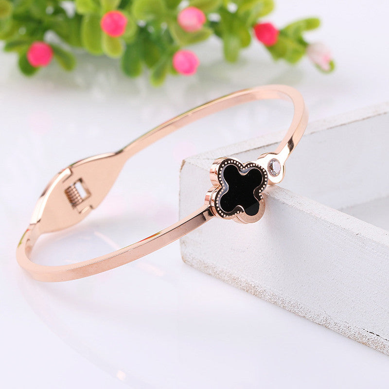 Stainless Steel Rose Gold-Plated Bangle-Style Anti Tarnish Clover Bracelet