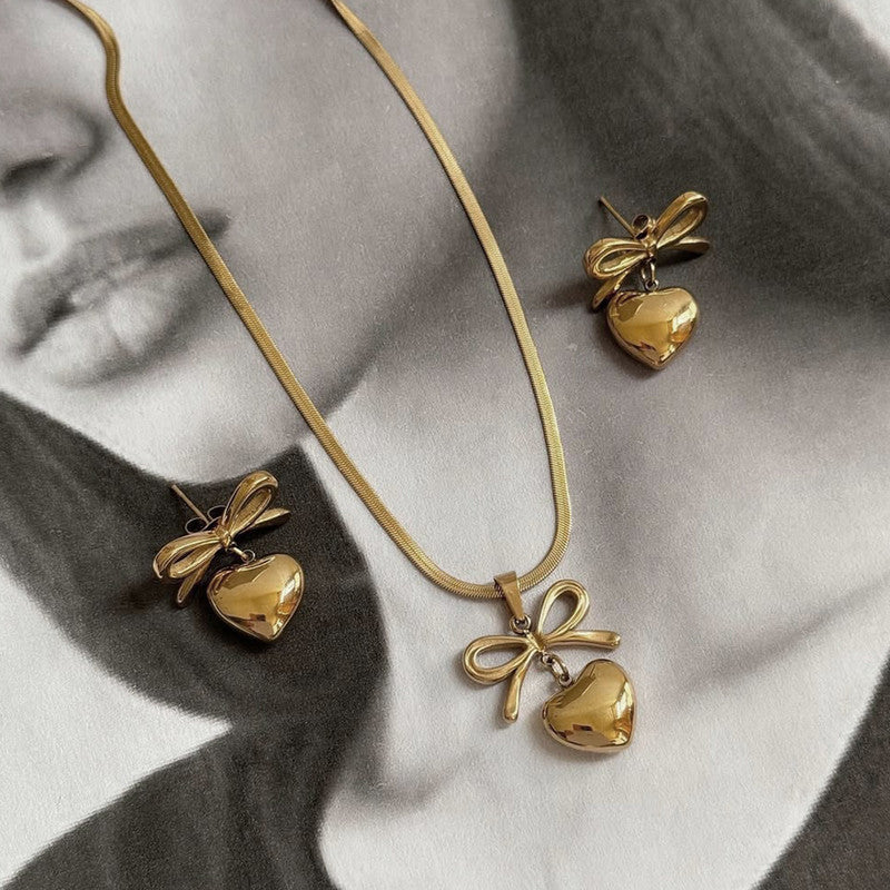 Gold Plated Anti Tarnish Bow-Heart Themed Jewellery Set