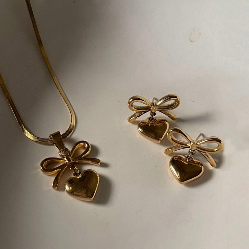 Gold Plated Anti Tarnish Bow-Heart Themed Jewellery Set