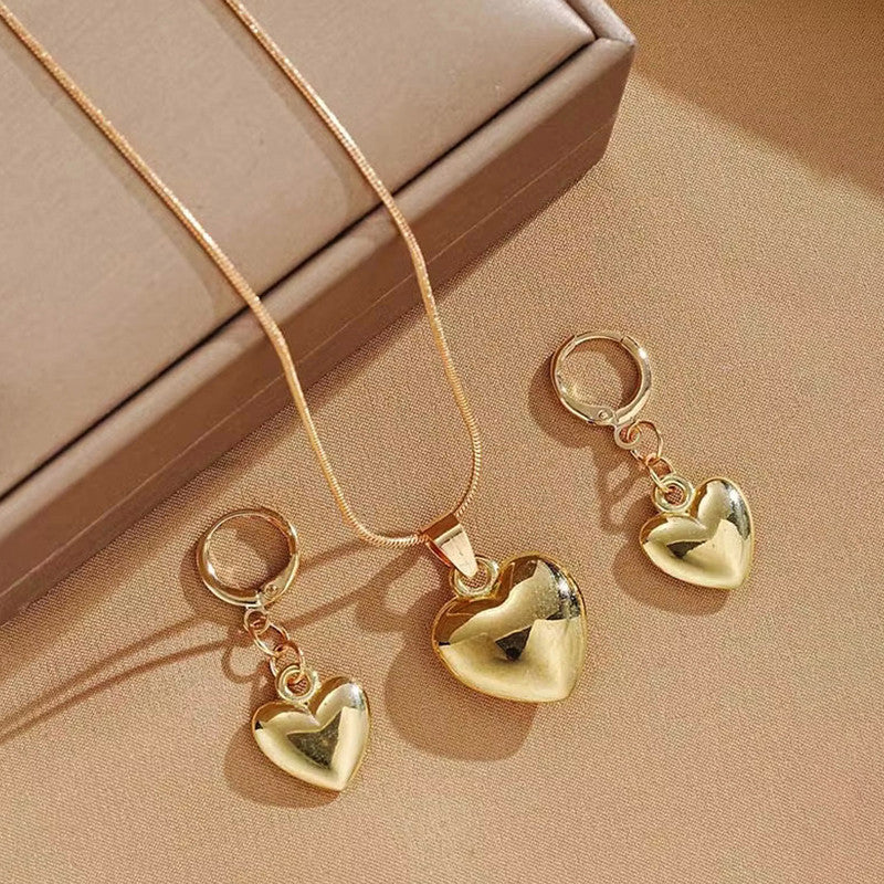 Gold-Plated Anti Tarnish Heart Themed Jewellery Set