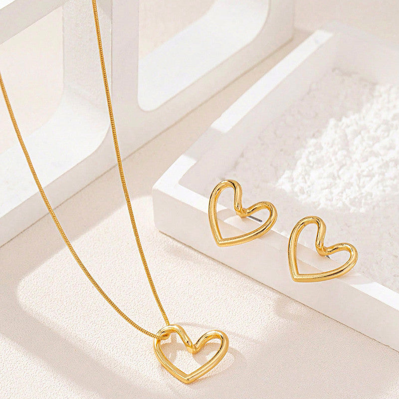 Gold Plated Anti Tarnish Heart Themed Pendant Set