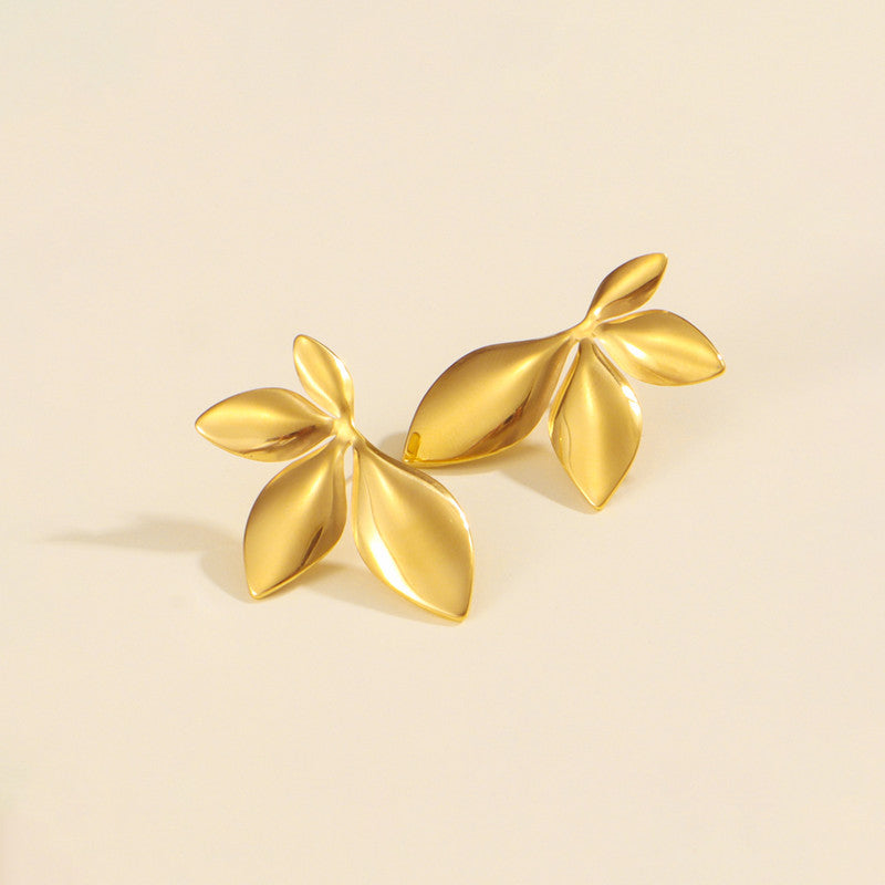 Gold Plated Anti Tarnish Floral Themed Earrings For Girls Women