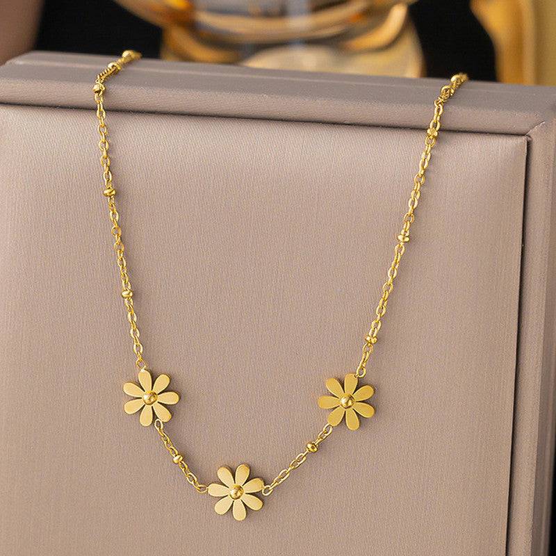 Gold-Plated Anti Tarnish Floral Themed Pendant