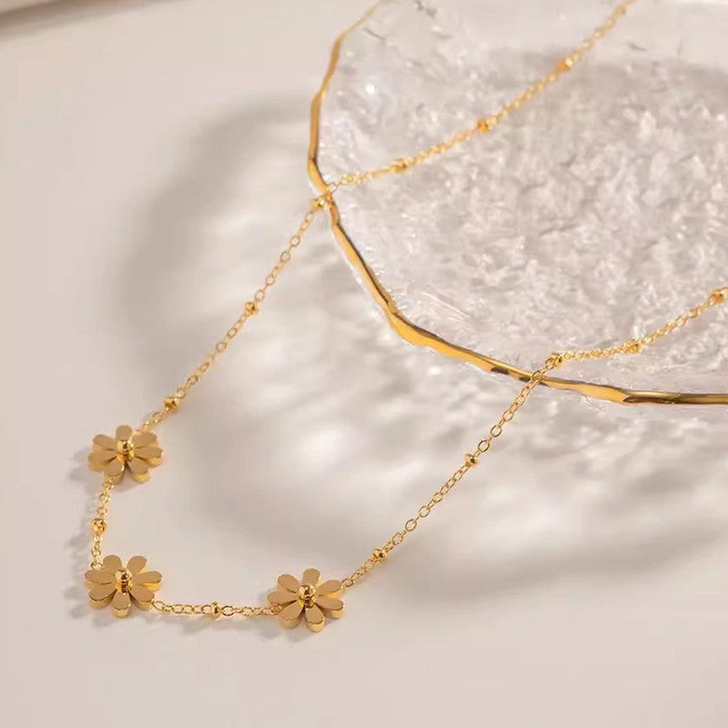 Gold-Plated Anti Tarnish Floral Themed Pendant