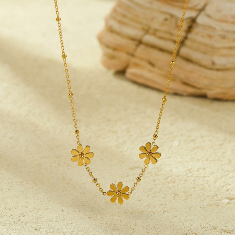 Gold-Plated Anti Tarnish Floral Themed Pendant