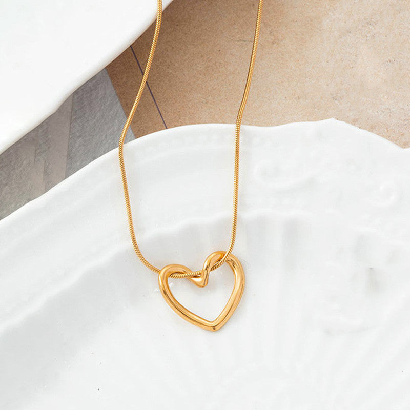 Gold-Plated Anti Tarnish Heart Themed Pendant