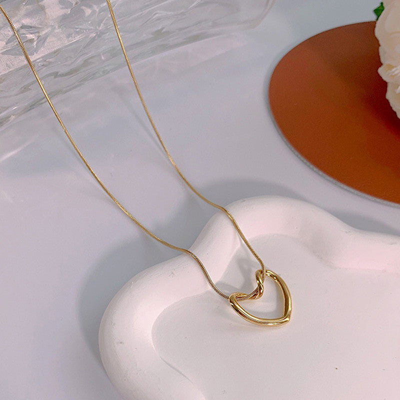 Gold-Plated Anti Tarnish Heart Themed Pendant