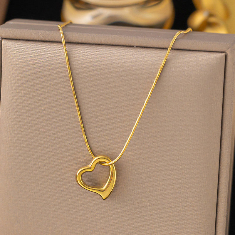 Gold-Plated Anti Tarnish Heart Themed Pendant