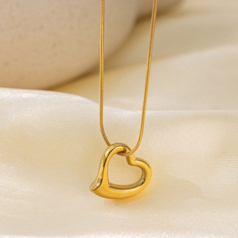 Gold-Plated Anti Tarnish Heart Themed Pendant