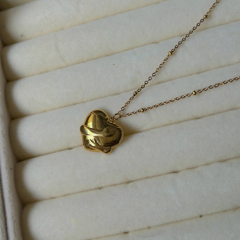 Gold-Plated Anti Tarnish Heart Themed Pendant