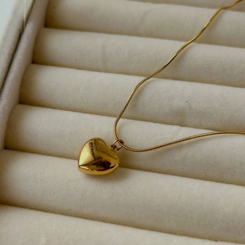 Gold-Plated Anti Tarnish Heart Themed Pendant