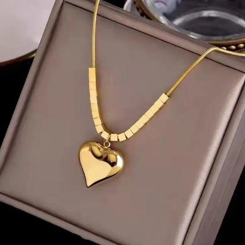 Gold-Plated Anti Tarnish Heart Themed Pendant