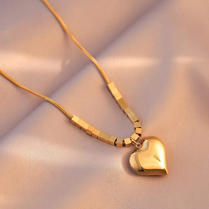 Gold-Plated Anti Tarnish Heart Themed Pendant