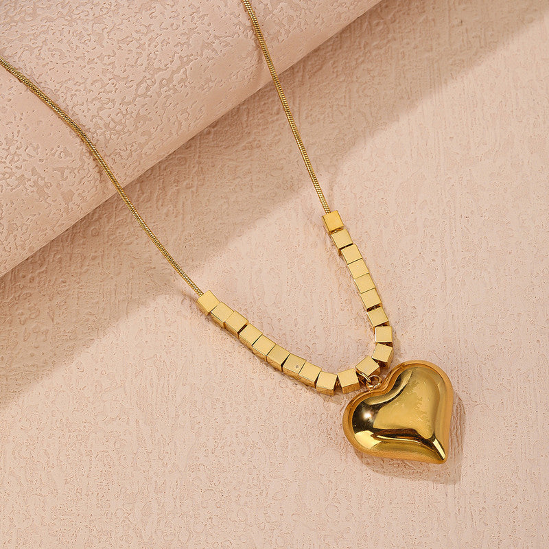 Gold-Plated Anti Tarnish Heart Themed Pendant