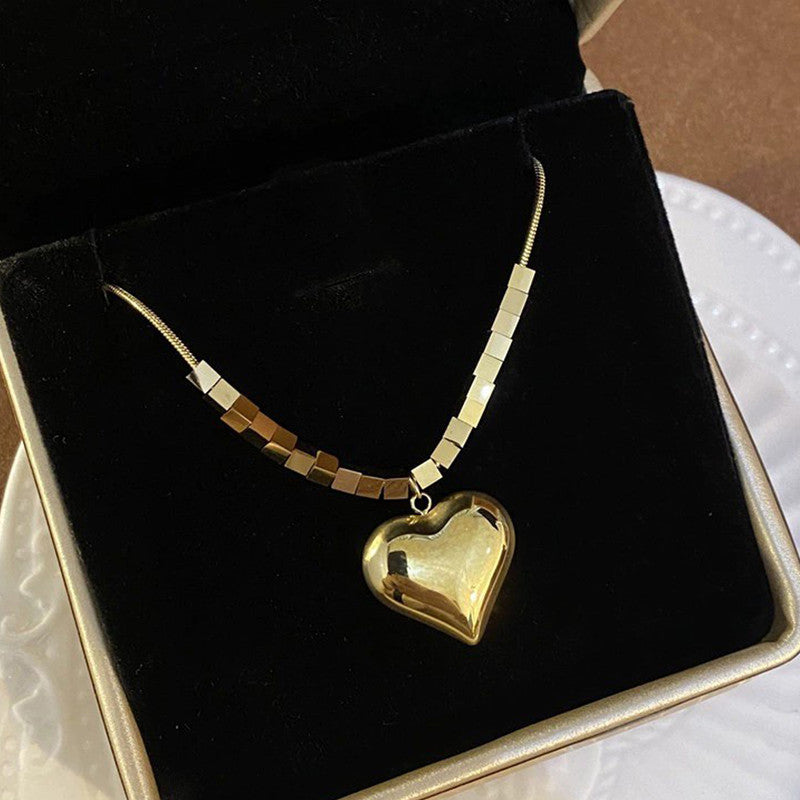 Gold-Plated Anti Tarnish Heart Themed Pendant