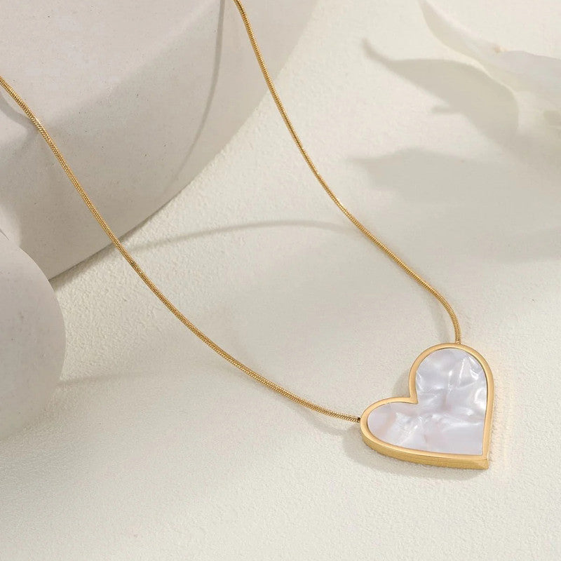 Gold-Plated Anti Tarnish Heart Themed MOP Pendant