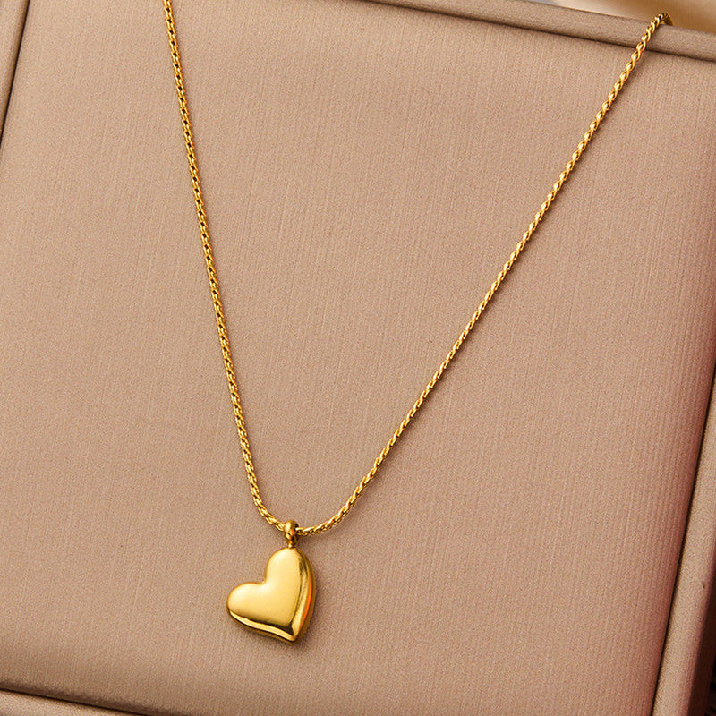 Gold-Plated Anti Tarnish Heart Themed Pendant