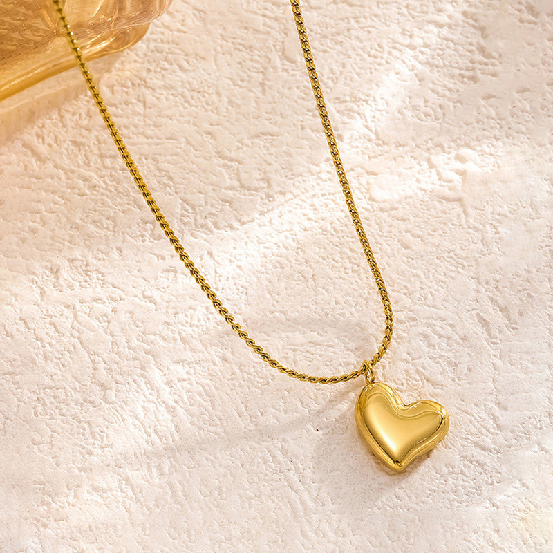 Gold-Plated Anti Tarnish Heart Themed Pendant